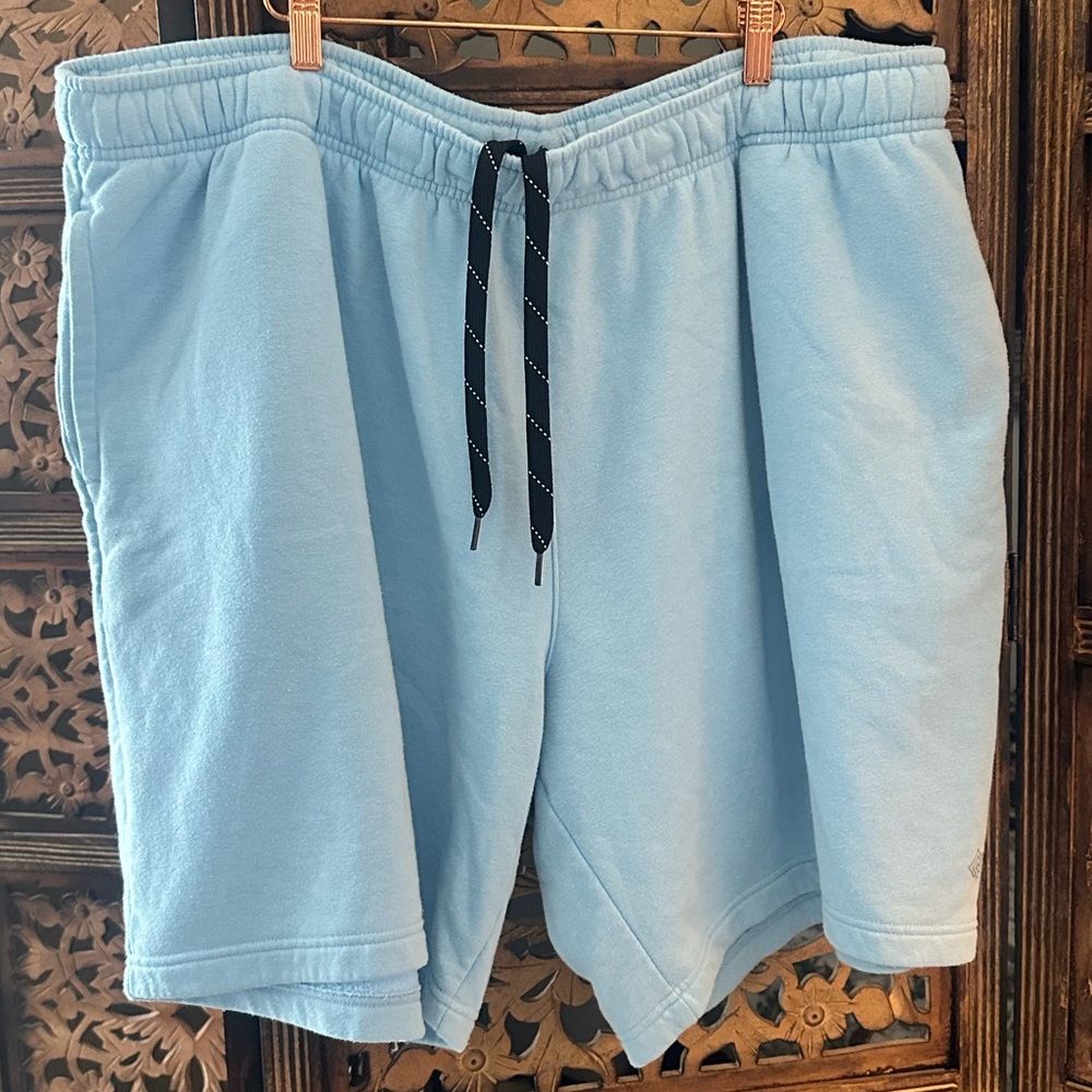 Zelos Light Blue Fleece Pull On Drawstring Athletic / Sweat Shorts.